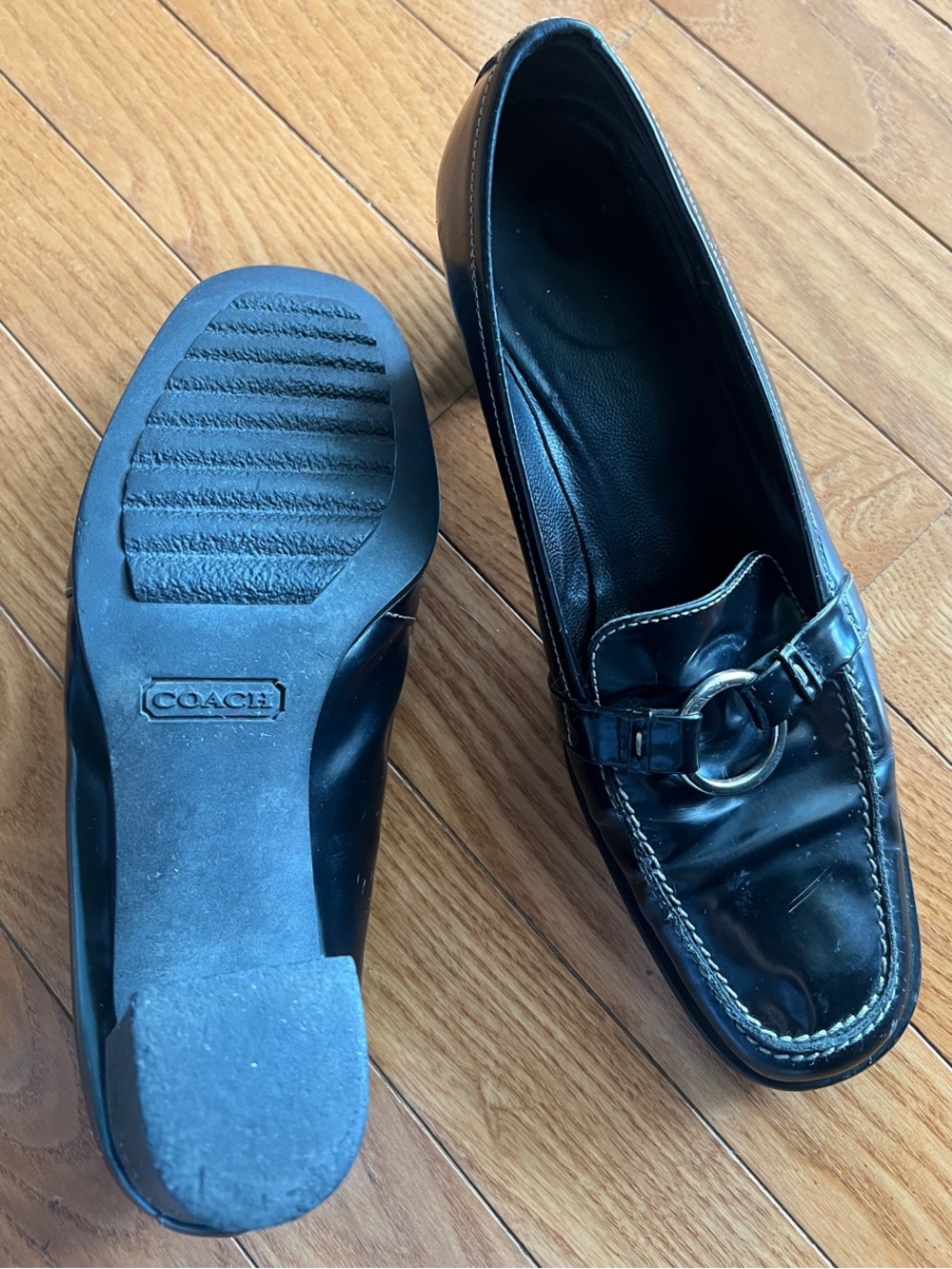 Vintage Coach Black Patent Leather Loafers with Silver Ring - Picture 4 of 4